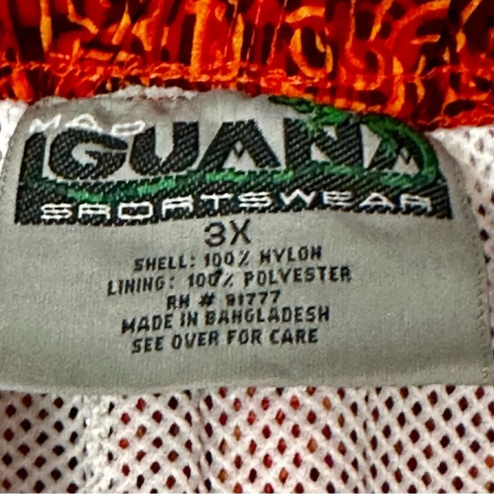 Vibrant Red Swim Trunks with Abstract Pattern Mad Iguana Sz 3XL Beachy Summer